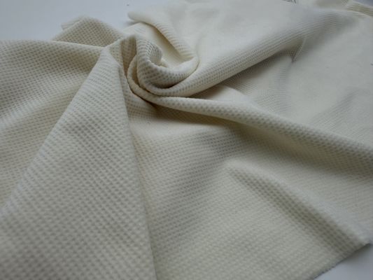 210~280gm 마이크로 엘라틱 벨벳 폴리에스터 천 드레스를 위한 완벽한